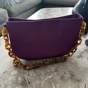 Chain shoulder bag